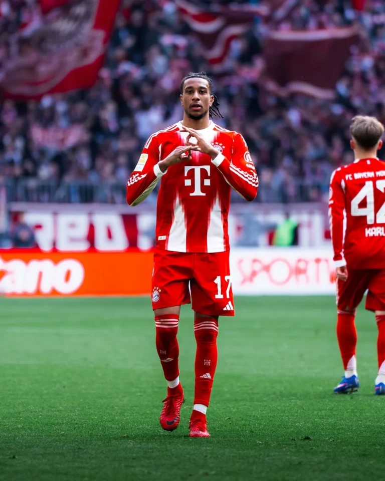 Michael Olise, winger Bayern Munich, dikaitkan dengan rencana transfer Real Madrid